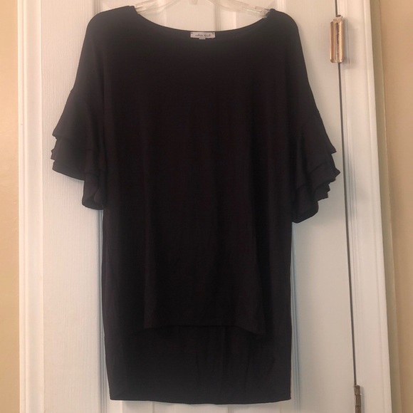 🌶️🌶️🌶️ Gorgeous Fall Must Have Black Ruffled Top - Picture 5 of 7